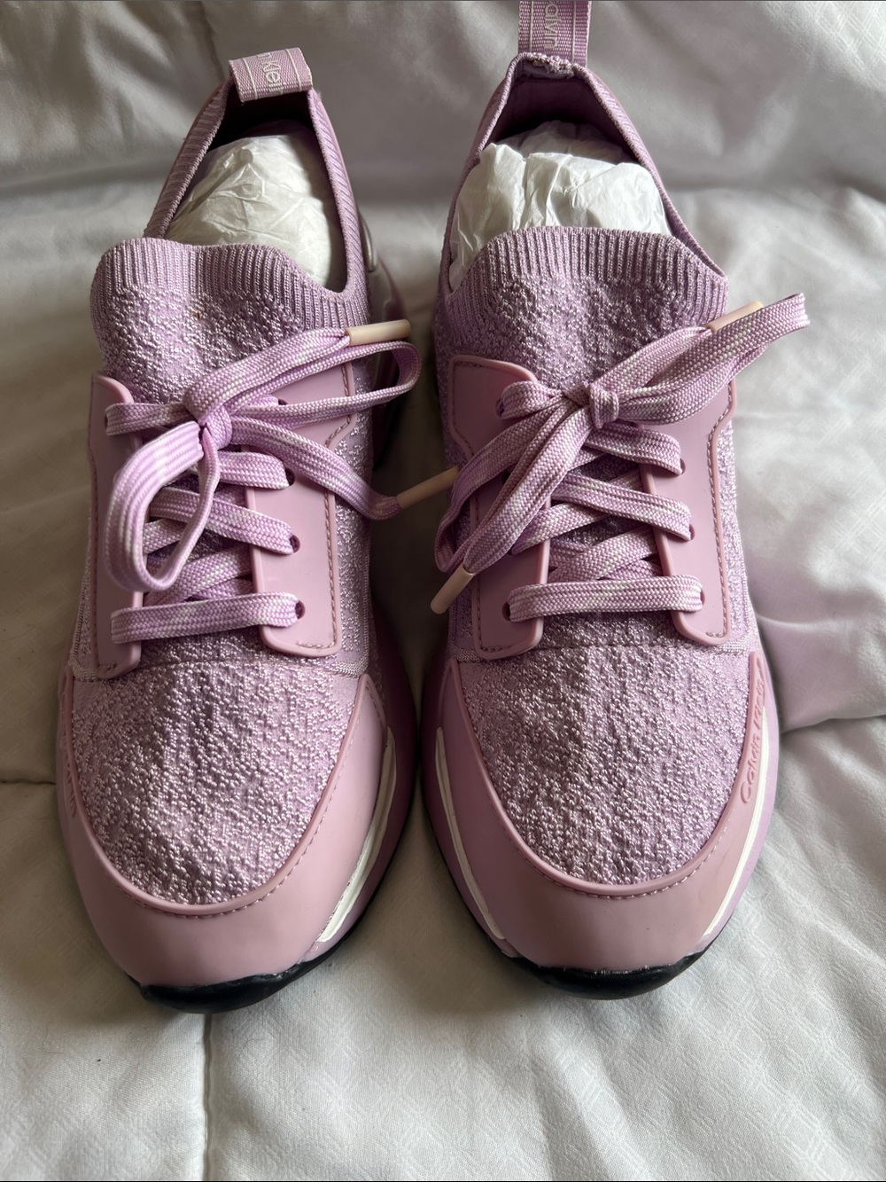 Women’s Lightweight Knit Lace-Up Sneakers in Lavender size 8.5 Never Worn